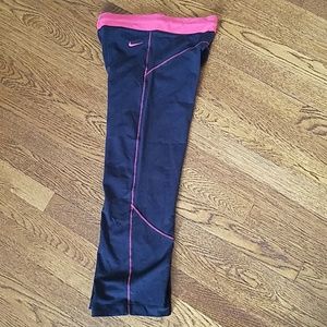 Nike Gym Capri Pants